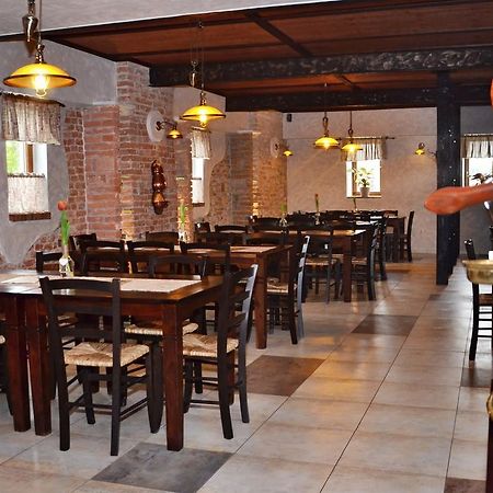 Granarollo Penzion Pizzeria Mlynany Ngoại thất bức ảnh
